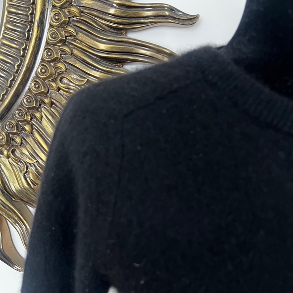 Classic Cashmere Black Sweater size S - Picture 2 of 7